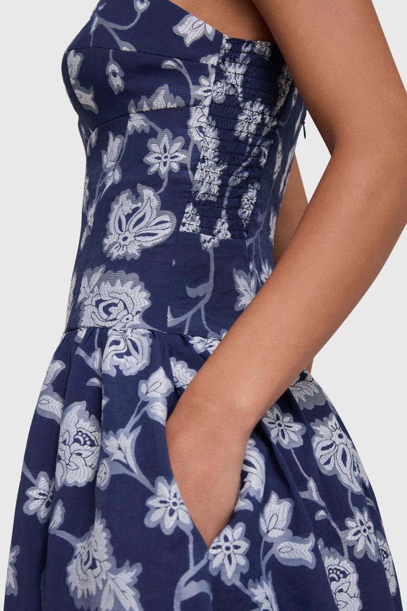 BT 22544MV ABERNATHY DRESS NAVY DETAIL