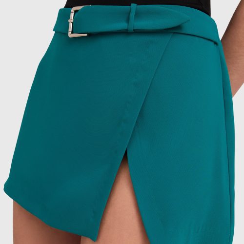 CI 40039 HELSA SKORT JEWEL DETAIL