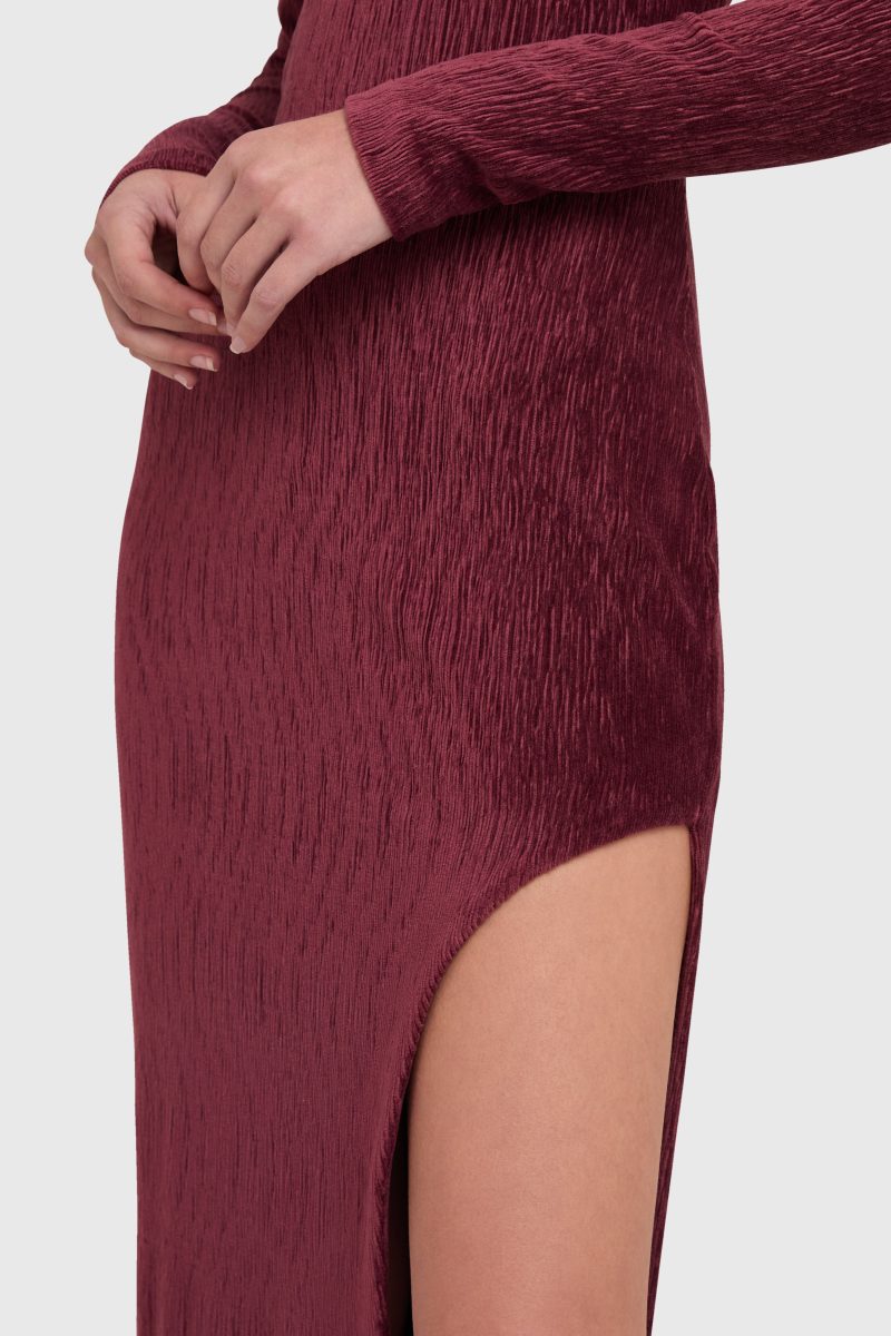 J 22604CKN SECORA DRESS BURGUNDY DETAIL